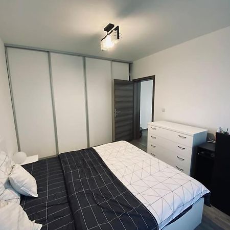 Apartament 2 Camere Modern Si Confortabil Giroc Exterior photo