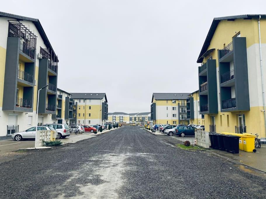 Apartament 2 Camere Modern Si Confortabil Giroc Exterior photo